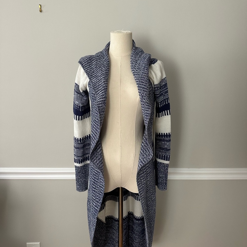 Women's Blue and White Open Front Sweater